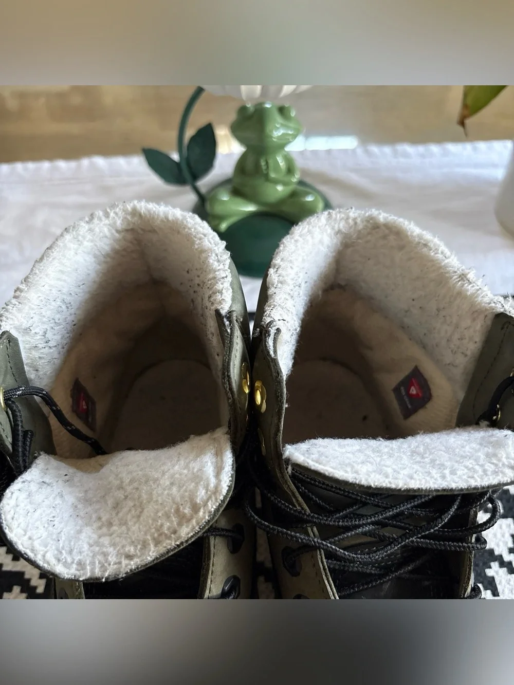 Kids Fuzzy Lined Shoe